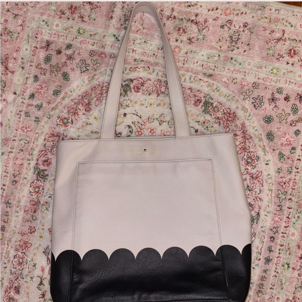 Kate Spade Black and Cream Scallop Tote